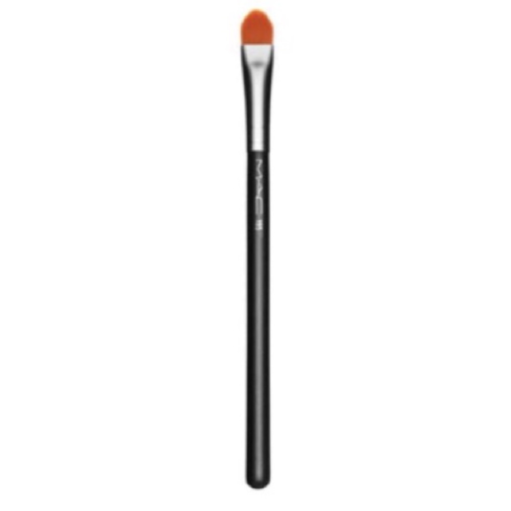 MAC 195 CONCEALER BRUSH